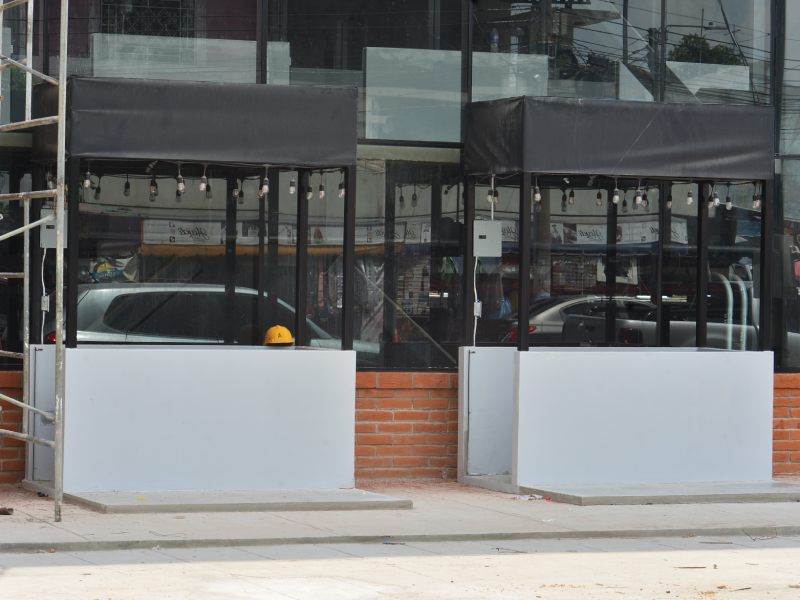 Avances de la construcción del nuevo Mercado San Miguelito. Vendedores informales, comerciantes.