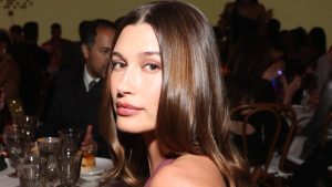 Hailey Bieber parece que ya desea presentar a su bebé.