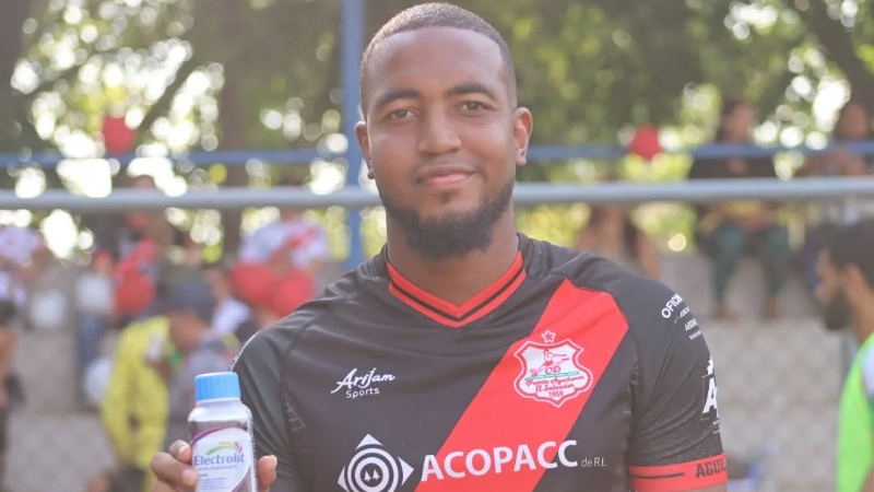 Jorman Martínez fue la figura para el Fuerte Aguilares al anotar el gol de la clasificación ante Batanecos. Foto EDH/Cortesía Fuerte Aguilares.