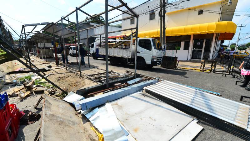 LM- Mercado San Miguelito-Trabajos-Puestos-Traslados