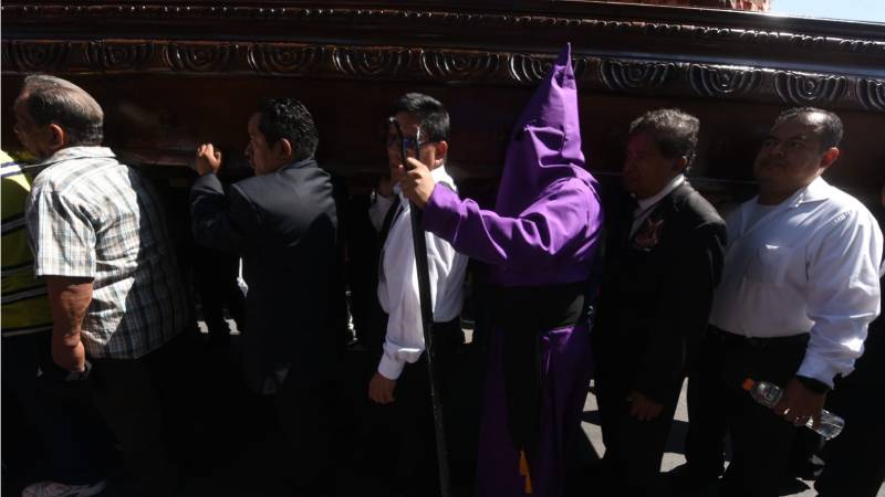 Via Crucis San Salvador iglesia El Calvario Semana Santa