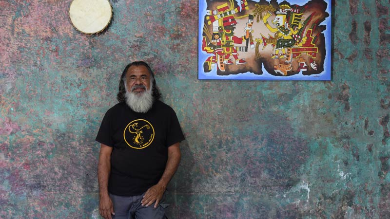 “A la edad que tengo ya no hay éxito ni fracaso, todas son experiencias. Nos equivocamos, aceptamos, corregimos y continuamos avanzando”, expresa el artista.
Foto EDH/ Menly González