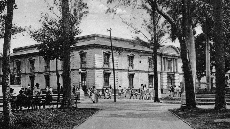 ML - Fotos de como era antes-construcción plaza universitaria centro san salvador