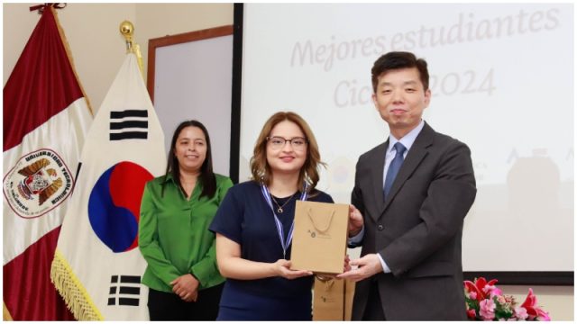 Cursos de ingles y coreano UTEC