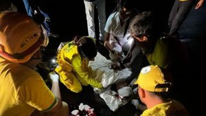 Socorristas atendieron a la víctima, pero su muerte fue inevitable. Foto EDH / Cortesía.