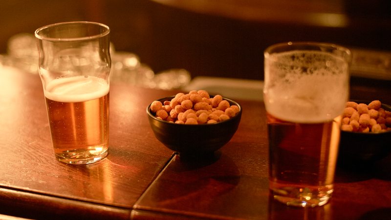 El alcohol sí es dañido para la salud, en especial cuando se consume en exceso.