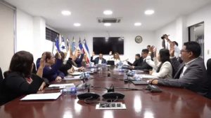 Comisión salvadoreños exterior