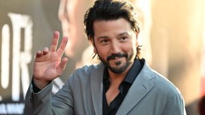 Diego Luna asiste al lanzamiento de la segunda temporada de 