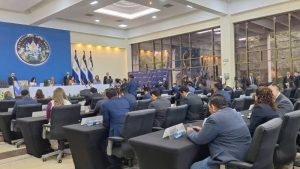 Educación contará con facilidades de registro de inmuebles de escuelas por cinco años