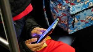 Niños expuestos a TikTok