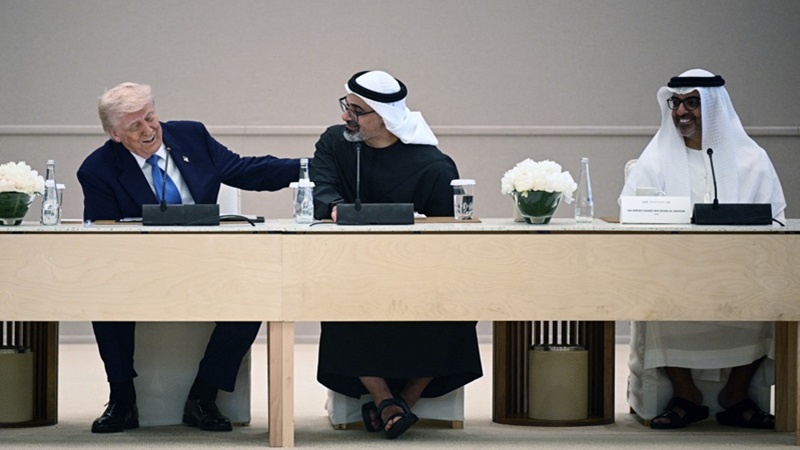 TRUMP EMIRATOS ARABES