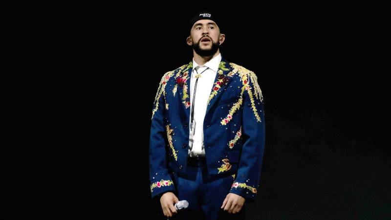 Fotografía de archivo fechada el 07 de junio de 2024 del cantante Bad Bunny durante su concierto de cierre de la gira Most Wanted Tour en el coliseo de Puerto Rico, en San Juan (Puerto Rico). / 