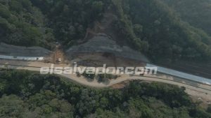 Carretera-a-los-chorros-construccion-calle-trafico