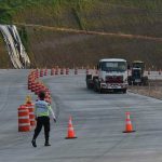 Carretera-a-los-chorros-construccion-calle-trafico