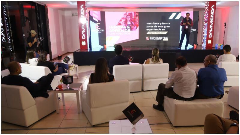 Los proyectos en etapa de idea o empresas en etapa temprana tienen hasta el 06 de julio de 2025 para inscribirse a través de www.espaciotec.com. Los premios serán un bolsón de productos Davivienda y la participación en un Bootcamp de levantamiento de capital. / 