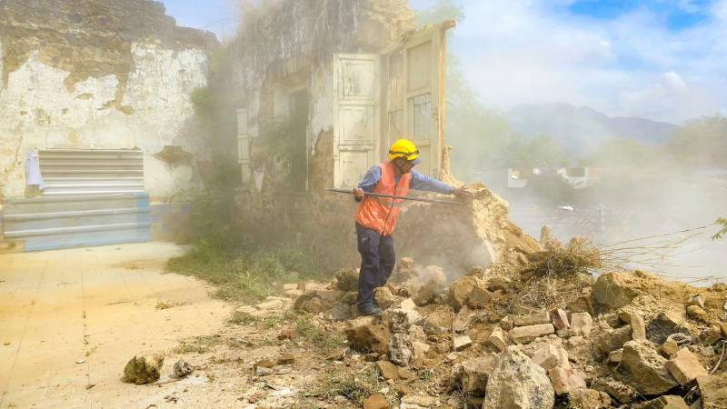 Los trabajos en el Hospital de Santa Ana tomaron por sorpresa a los habitantes. / 