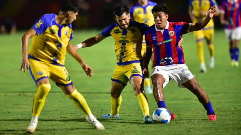 Club Deportivo FAS juegan contra Municipal Limeño en la semifinales del Torneo de Clausura 2025.
Foto EDH/Emerson Del Cid / 