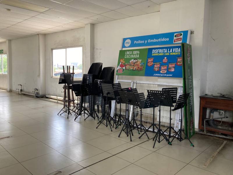 Estado del Mercado Cuscatlán que luce con deterioro