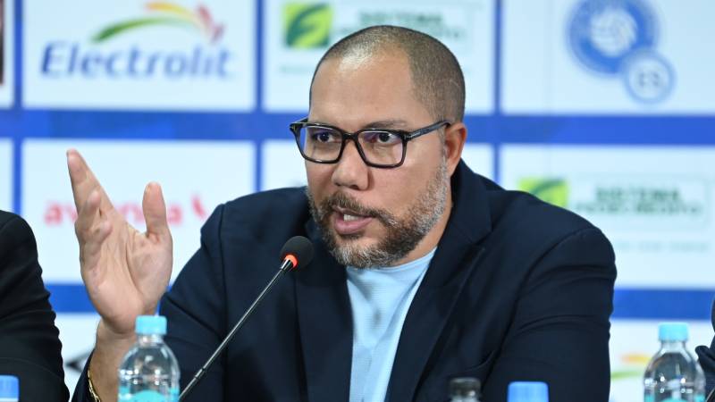 Yamil Bukele presidente INDES