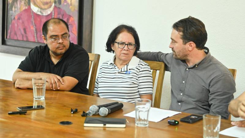 FR Conferencia por detención de Ruth López-Ruth Eleonora López