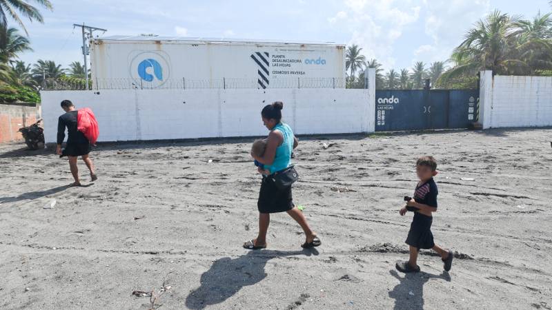 FR planta desalinizadora en playa las hojas