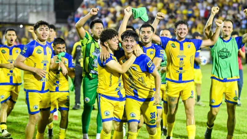 Festejo jugadores Limeno FAS final Clausura 2025