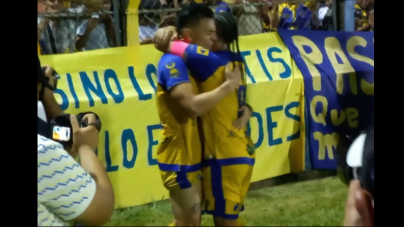 Gerson Mayen Marvin Ramos festejo Limeno FAS final 01