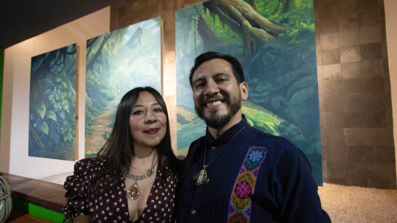 Gonzálo Vázqués y su colaboradora