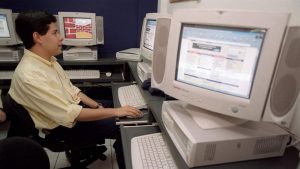 Así fueron los inicios del Internet hace 30 años en El Salvador