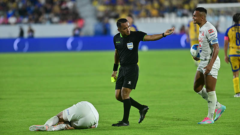 Ivan Arcides Barton Arbitro Clausura 2025