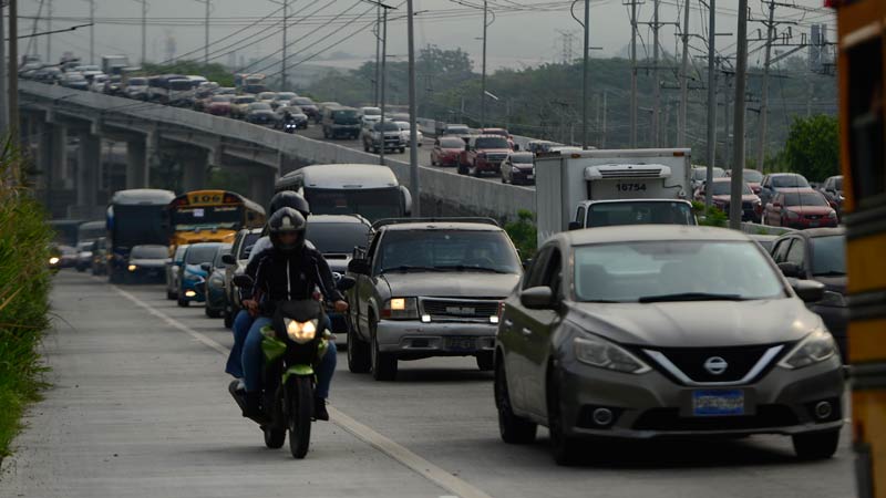 trafico entrada san salvador bulevar integracion