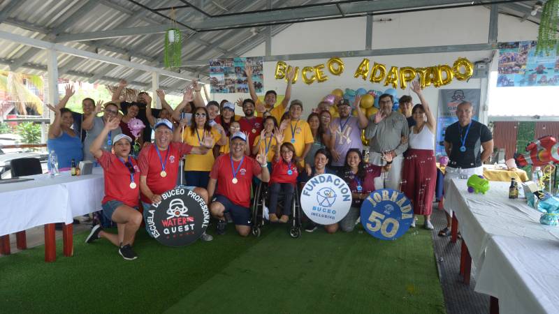 Buceo Inclusivo lago Coatepeque