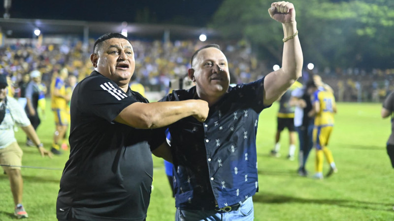 Jose Romero DT Limeno festejo final FAS 01