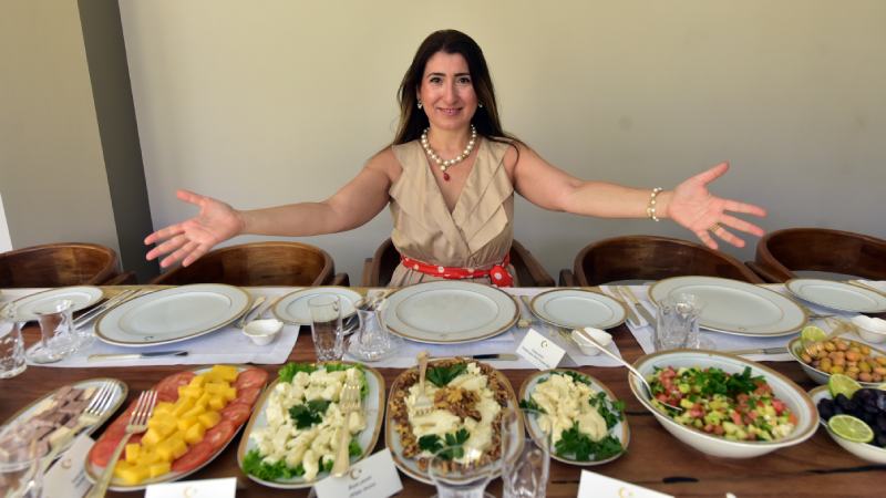La embajadora de la República de Turquía en El Salvador, Gül Büyükersen, fue la anfitriona del evento.