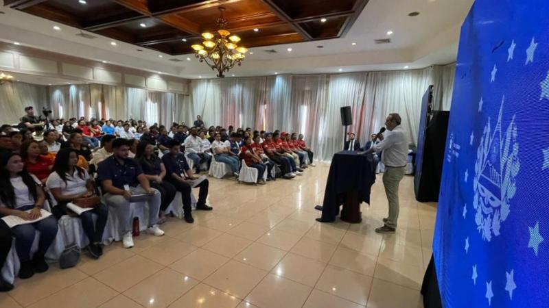 Nauterra en feria de empleo