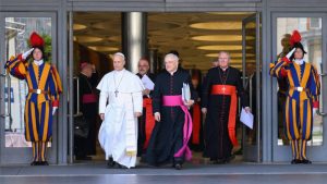 Papa-León XIV-Reunión - Cardenales- Vaticano