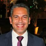 Roberto Acosta cambio de look