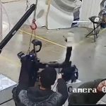 Robot ataca a trabajadores en fabrica china