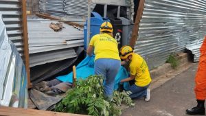 Werne Norberto Bermúdez, de 43 años, fue declarado como fallecido, pese a los intentos de auxiliarlo. Foto EDH / Cortesía Comandos de Salvamento.