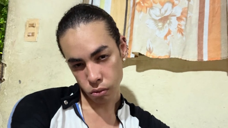 Axel Rivera modelo de El Salvador que aspira a Vogue