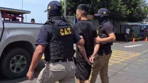 Presuntos pandilleros salvadoreños fueron retornados desde Guatemala y EE. UU.