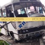 Así que la unidad del transporte de pasajeros tras el impacto. Foto / Cortesía Comandos de Salvamento