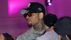 Chris Brown, expareja de la cantante Rihanna y que ya había sido acusado anteriormente de violencia, fue arrestado la madrugada del jueves en el hotel Lowry de Mánchester.