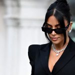 La estrella de la telerrealidad Kim Kardashian está "satisfecha" con el veredicto pronunciado este viernes por un tribunal de París por el robo a mano armada que sufrió en 2016 en un hotel de la capital francesa, indicaron a AFP sus abogados.