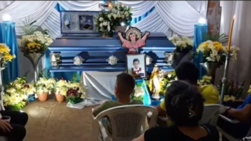 El niño, de unos ocho años, fue identificado como Luis. Foto / Cortesía