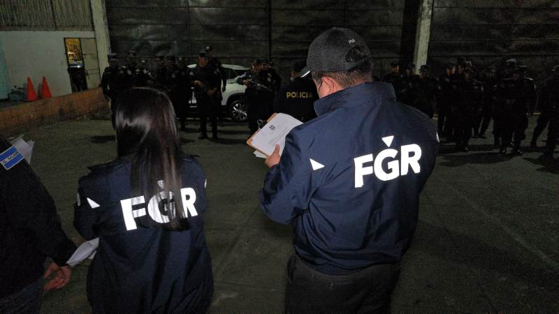 24 órdenes de captura giró la Fiscalía para el arresto de estafadores y otros delincuentes. Foto / Cortesía FGR