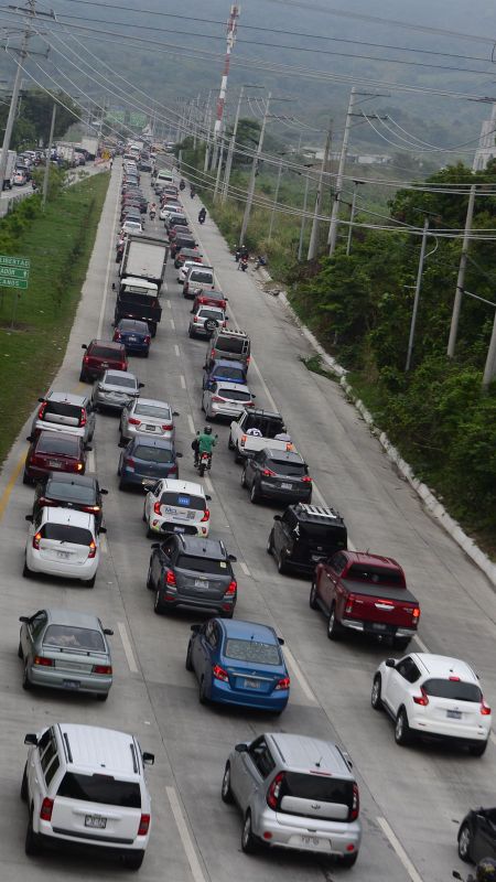 trafico entrada san salvador bulevar integracion
