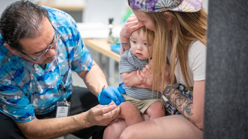 vacuna SPR triple virica sarampion paperas rubeola