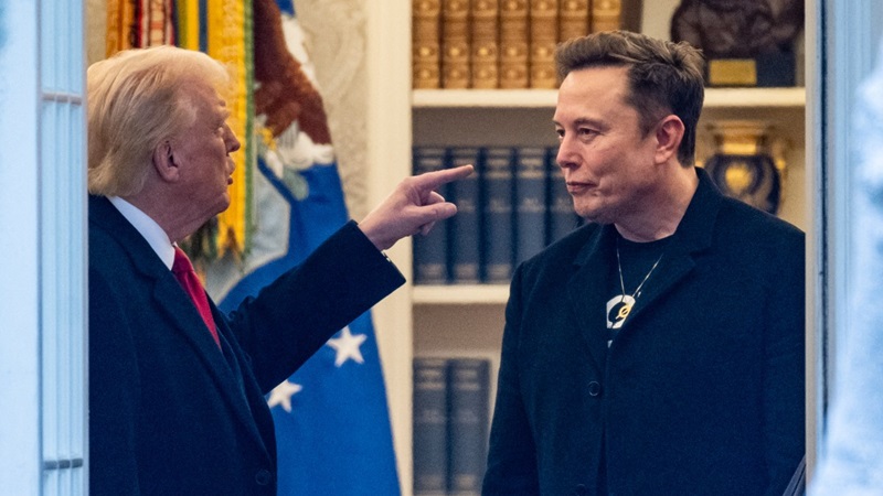 Presidente Donald Trump y Elon Musk en la Oficina Oval en marzo de 2025. Foto AFP
