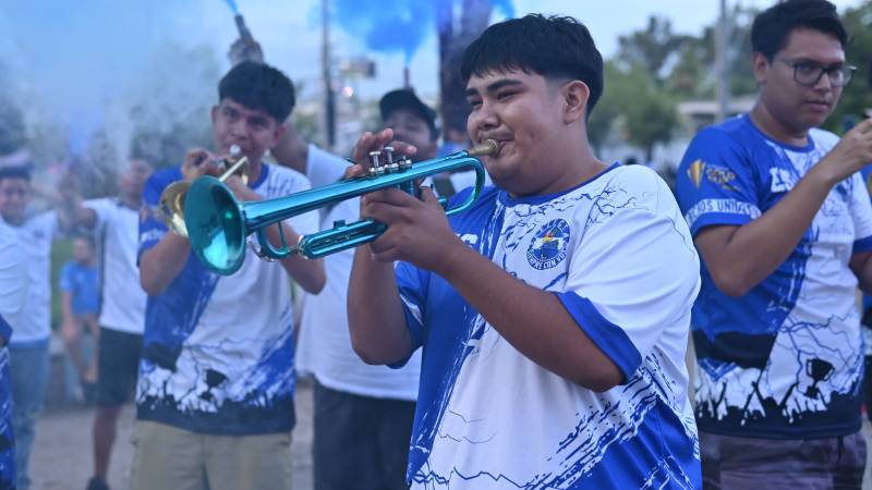 Ambiente-Partido-El Salvador-Surinan-Estadio-Cuscatla-Eliminatoria-Munial de Futbol